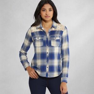 Mudd Women’s Shirt Button Up M Blue Plaid Lace Detail Long Sleeve Lightweight